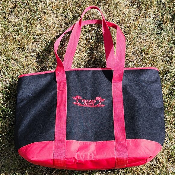 Trader Joe's Cooler Tote Bag Insulated Shopper Black Red Reusable BLACK RED - Picture 4 of 4